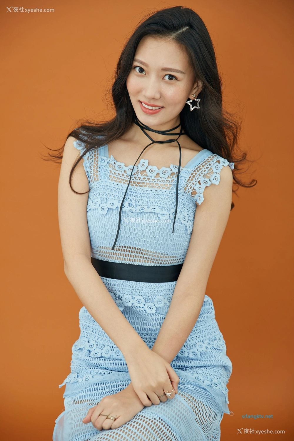 1P - 内地女演员曹成方子性感透点写真