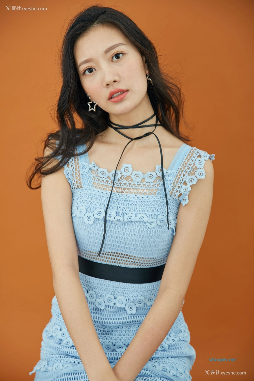 1P - 内地女演员曹成方子性感透点写真