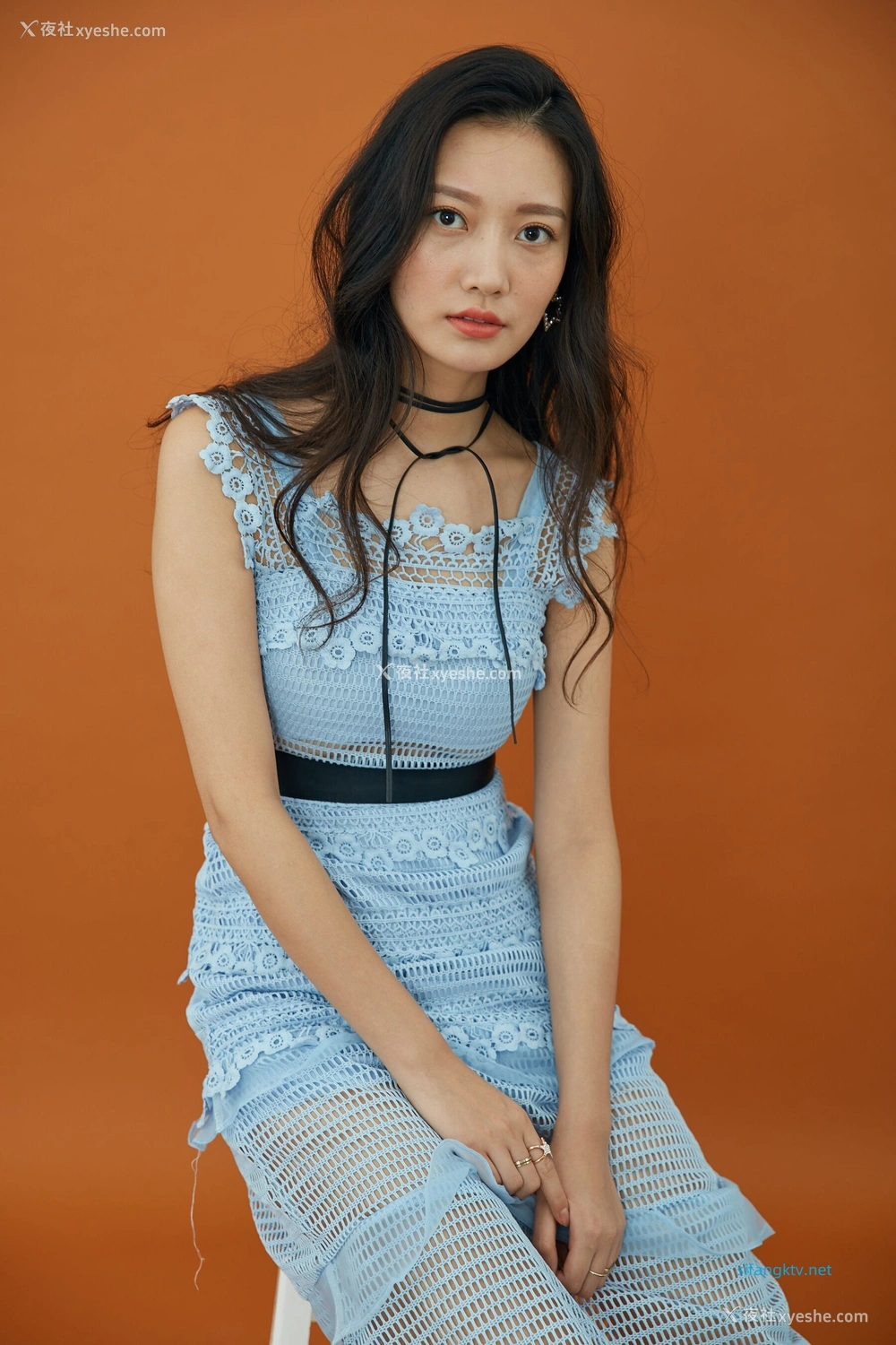 1P - 内地女演员曹成方子性感透点写真