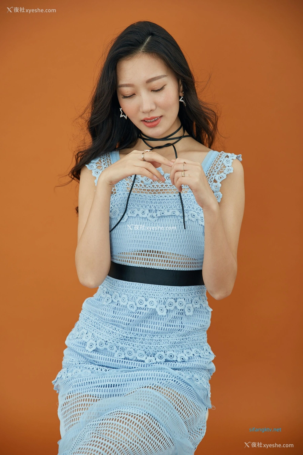 1P - 内地女演员曹成方子性感透点写真