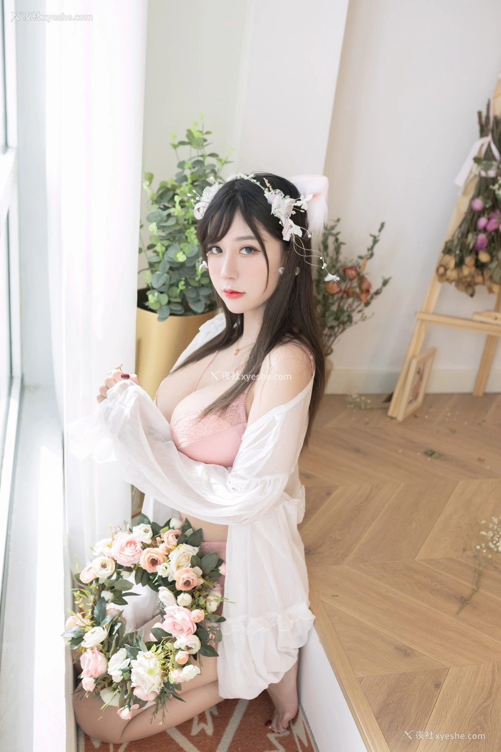 1P - 巨乳猫九酱Sakura – 花の贰拾歲