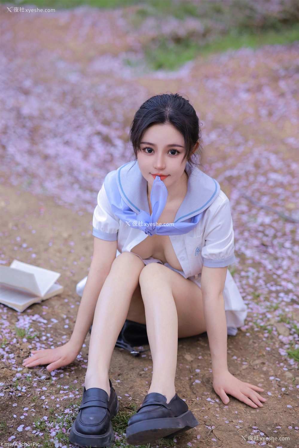 1P - 桃暖酱《在去学校的路上》