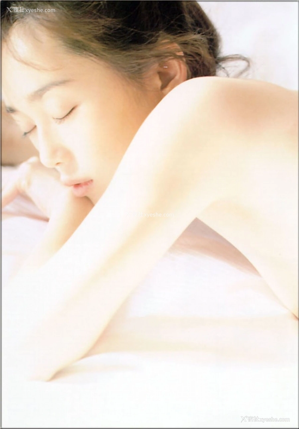 1P - 叶月里绪菜《Classic》