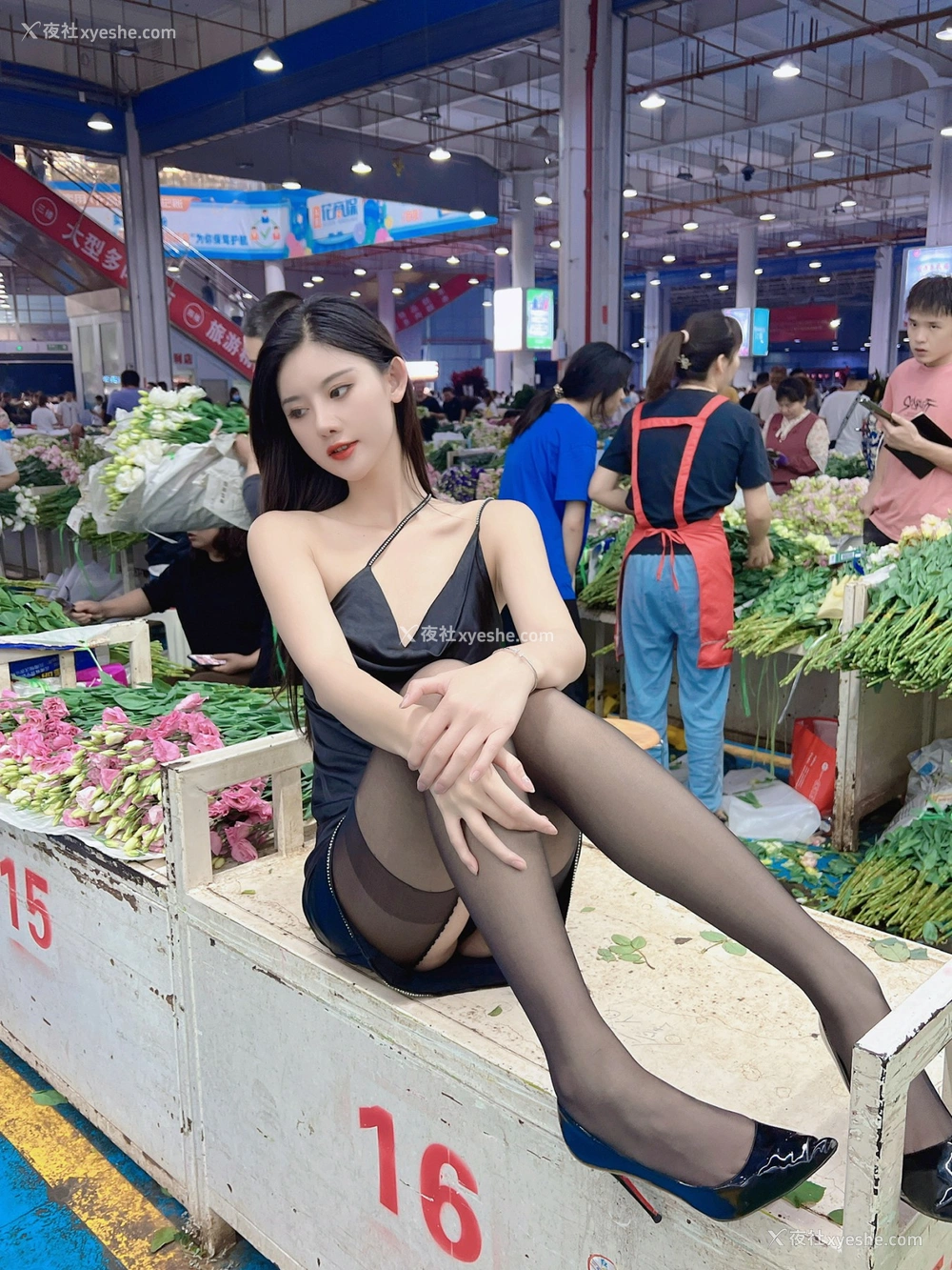 1P - 就是阿朱啊 – 最新微密圈私拍流出图集8