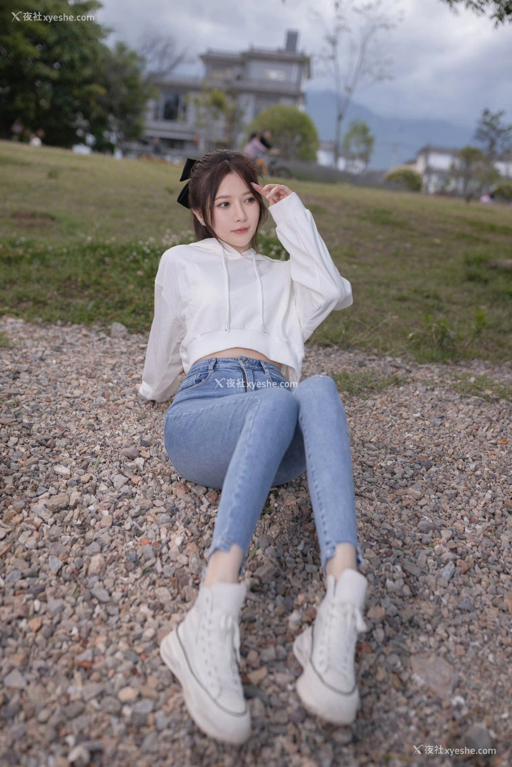 1P - 鱼子酱 牛仔情趣 原版写真