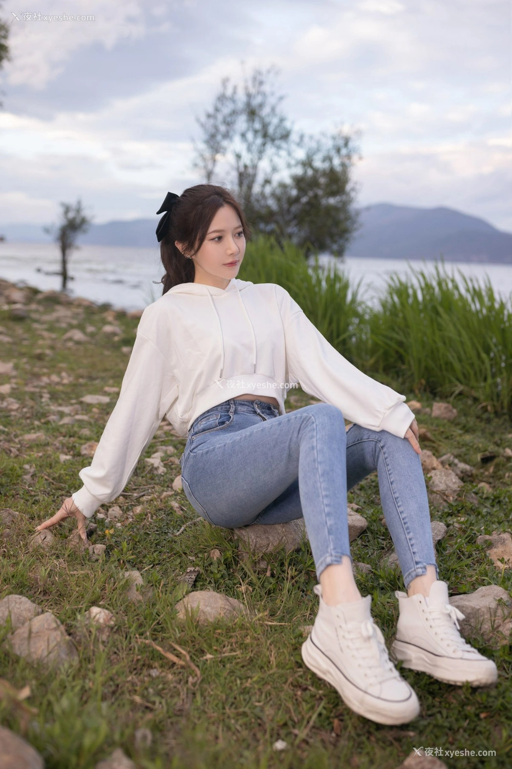 1P - 鱼子酱 牛仔情趣 原版写真