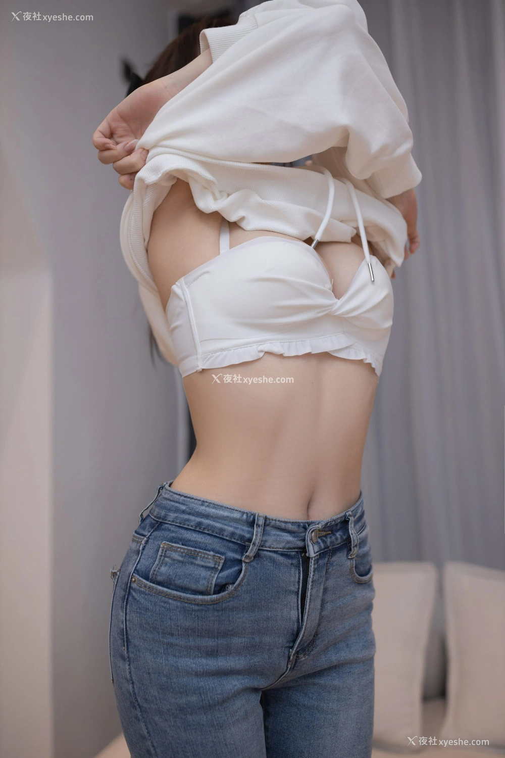 1P - 鱼子酱 牛仔情趣 原版写真