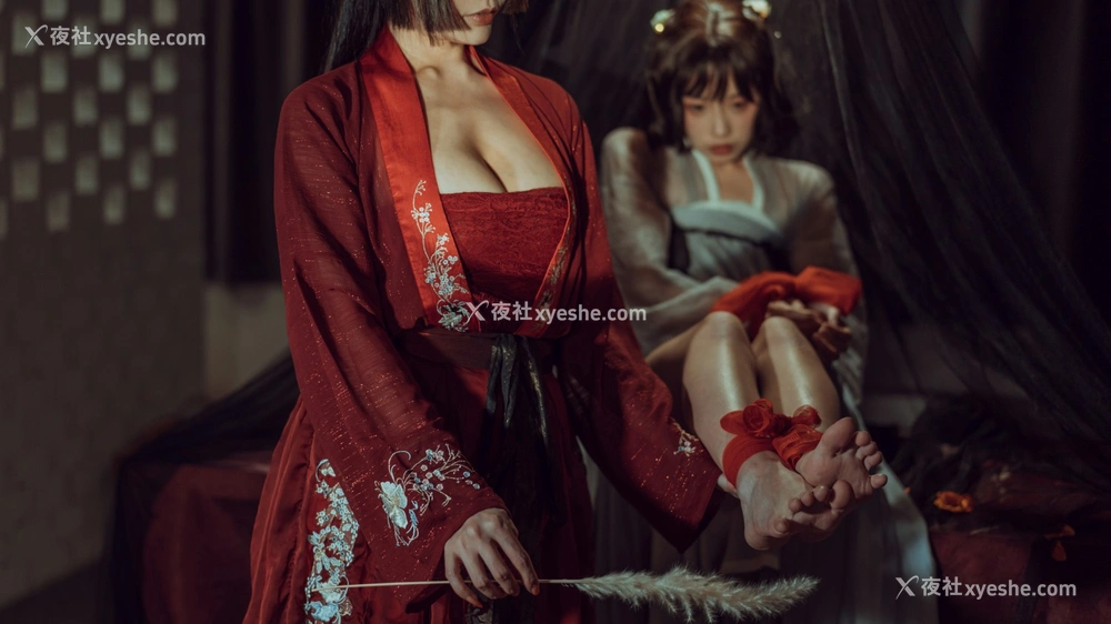 1P - 秋和柯基(夏小秋秋秋) – 昏红帐