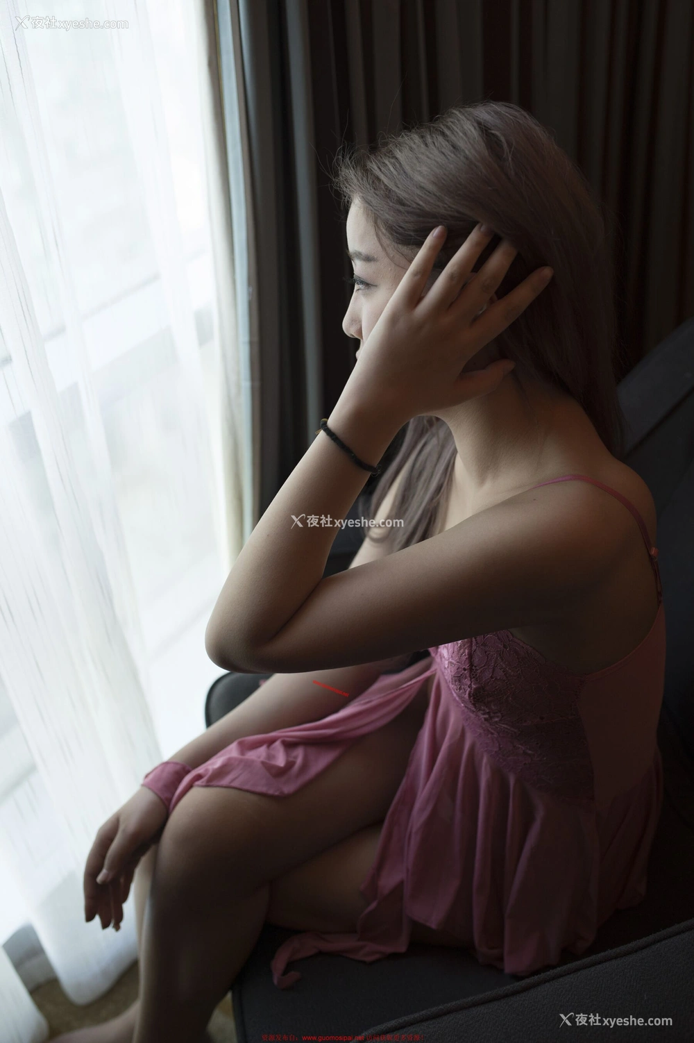 1P - 国模李粉姬人体私拍套图