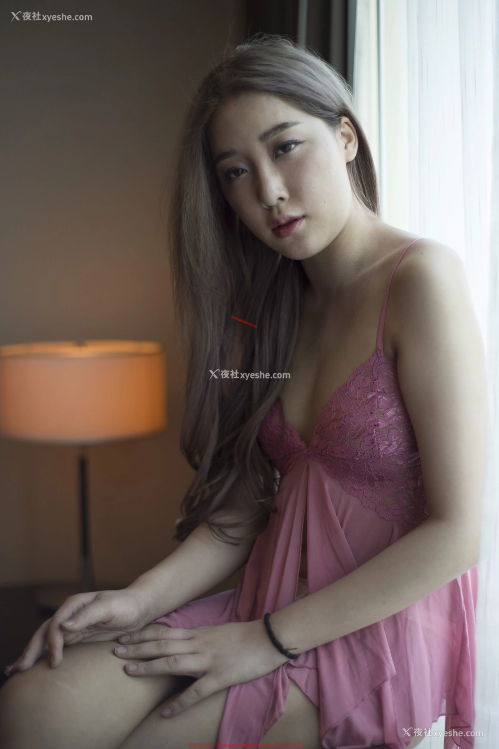 1P - 国模李粉姬人体私拍套图
