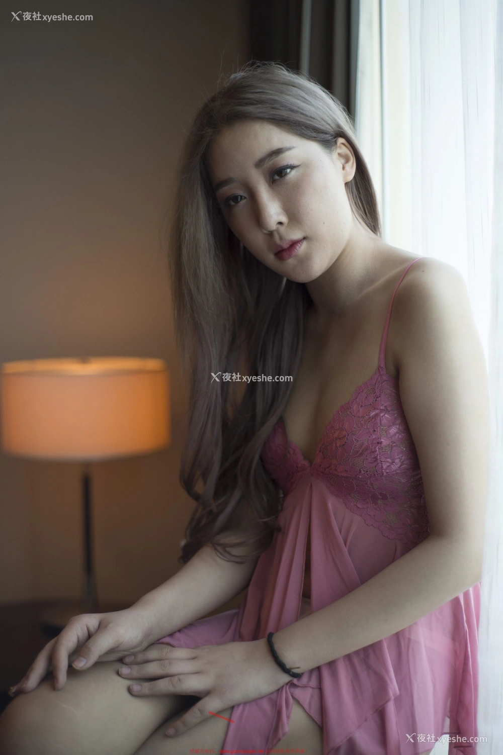 1P - 国模李粉姬人体私拍套图