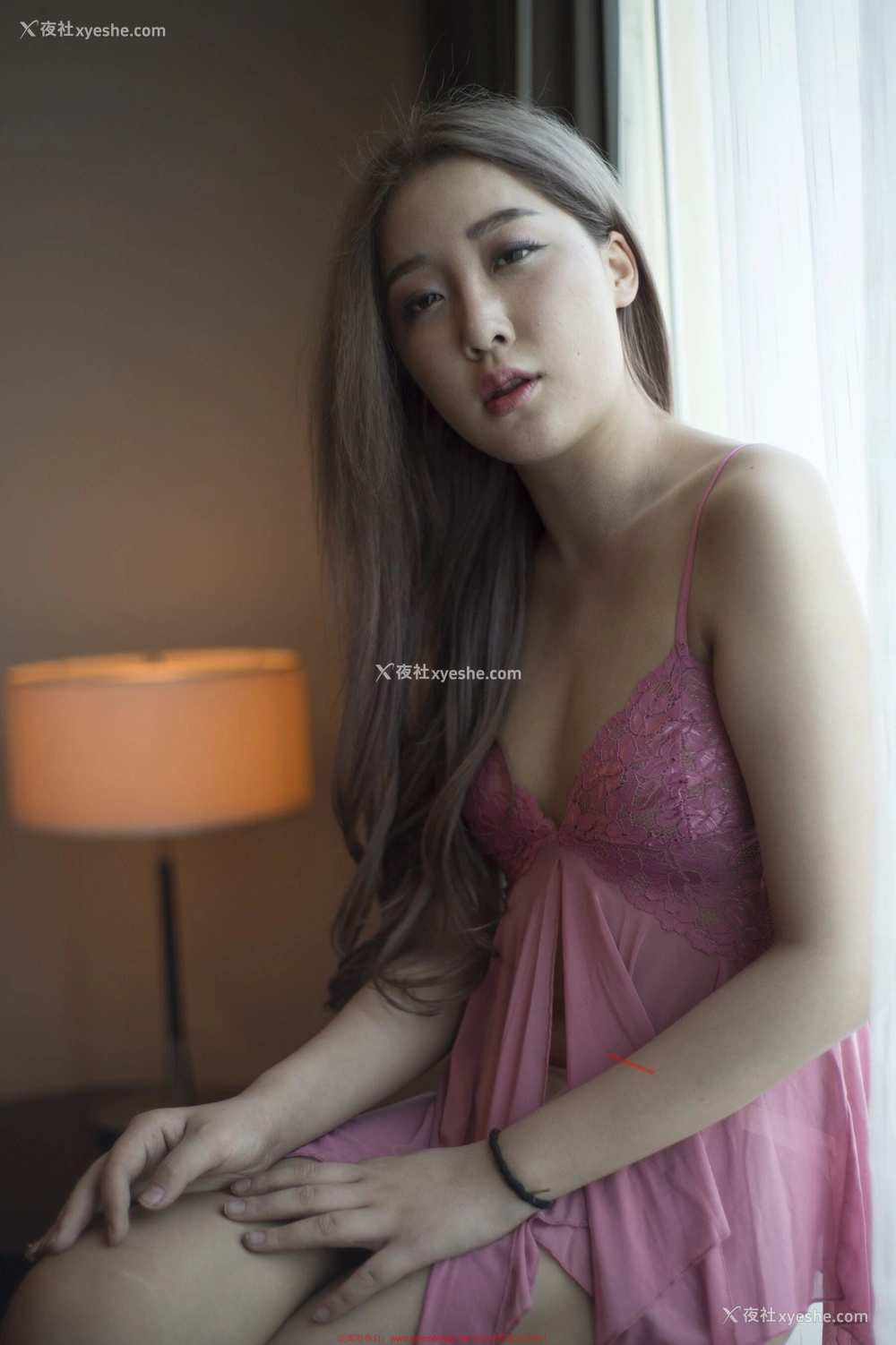 1P - 国模李粉姬人体私拍套图