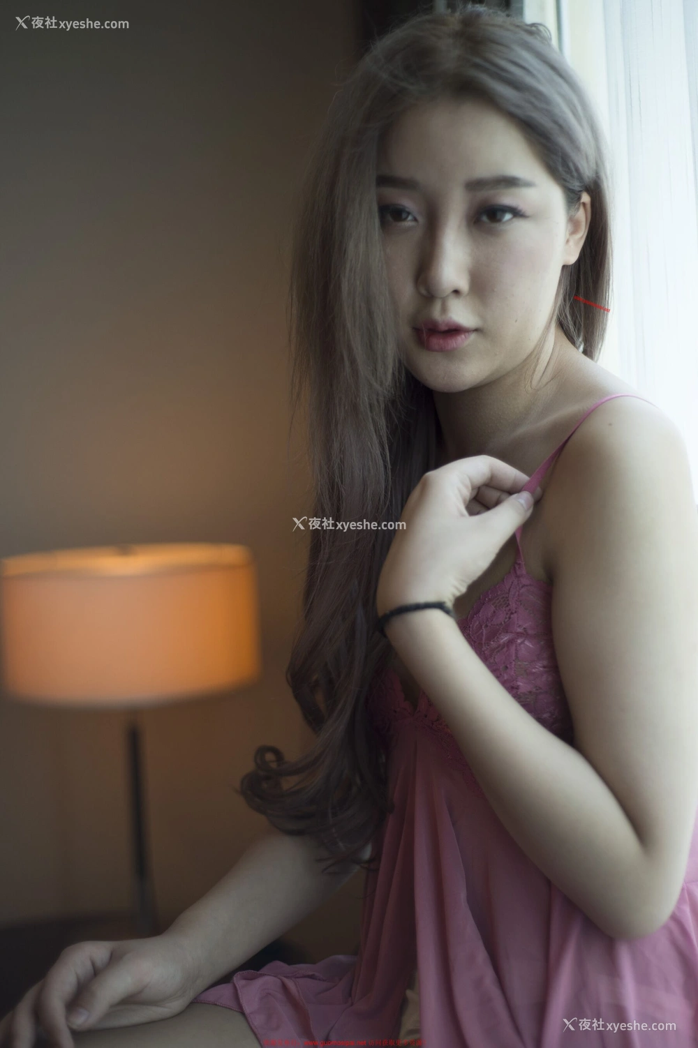 1P - 国模李粉姬人体私拍套图