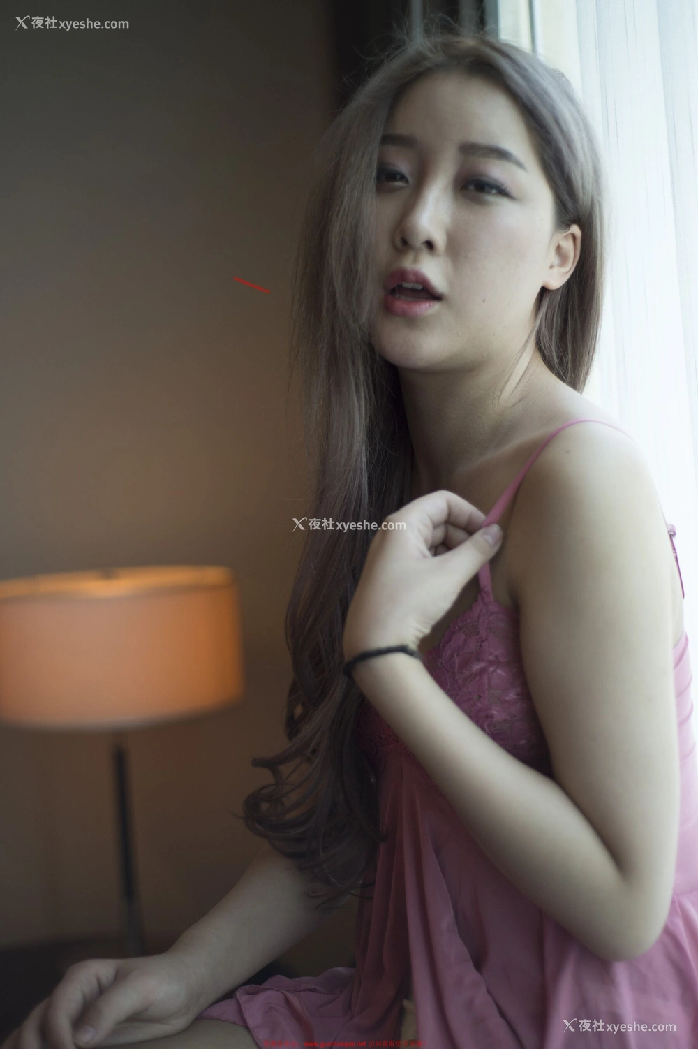 1P - 国模李粉姬人体私拍套图