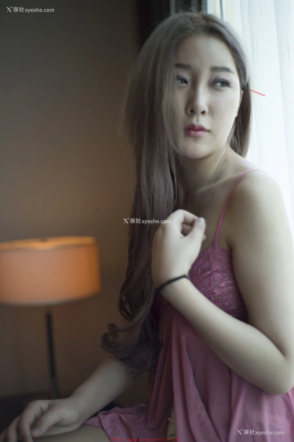 1P - 国模李粉姬人体私拍套图