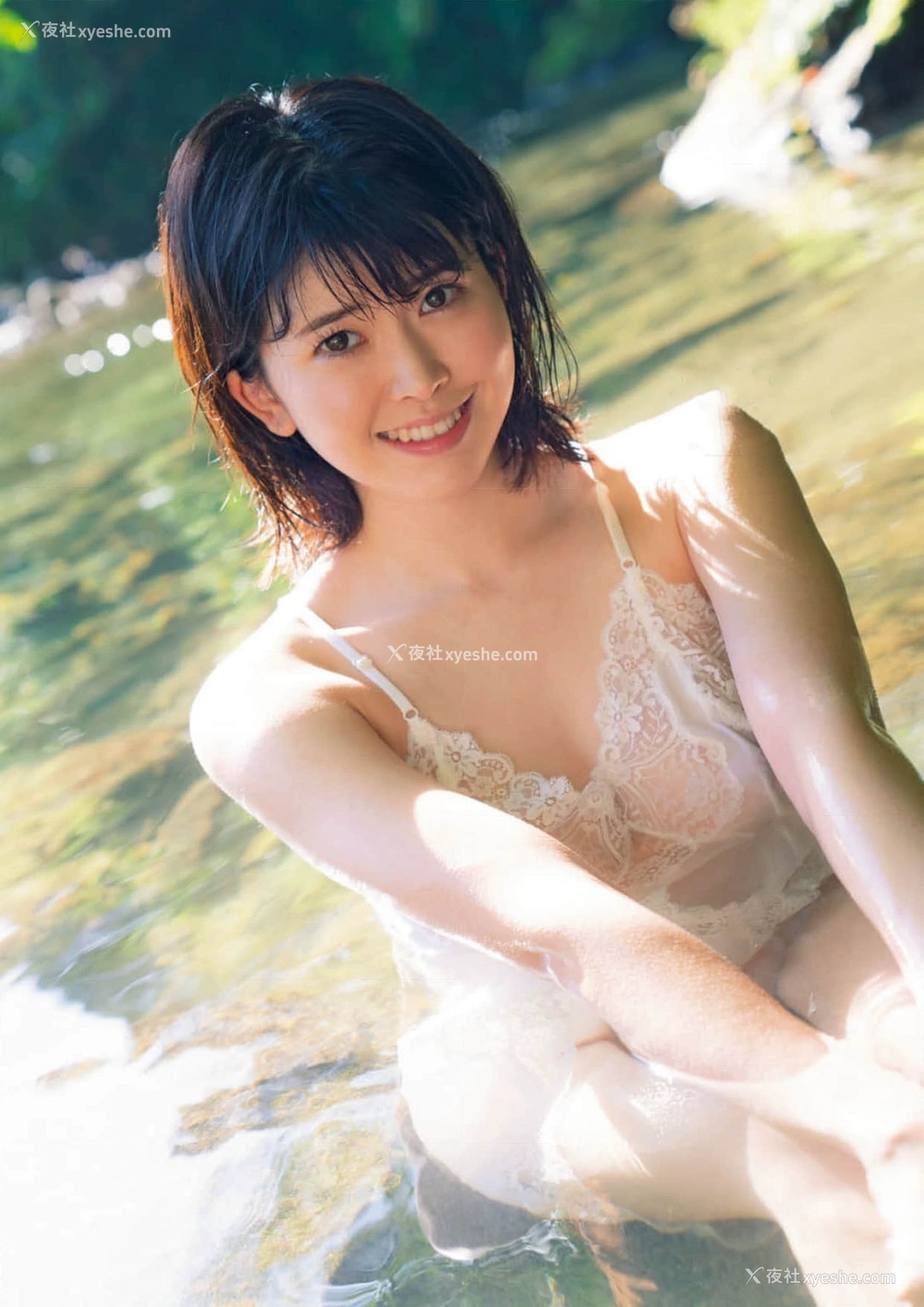 1P - 明日见未来《1st写真集 あすみみ図鉴》