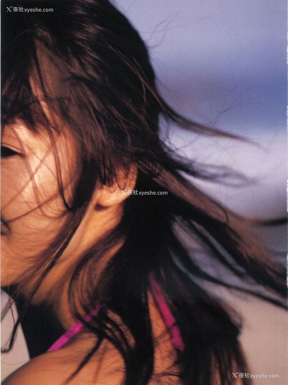 1P - 秋吉里香《Accidents TOKYO》