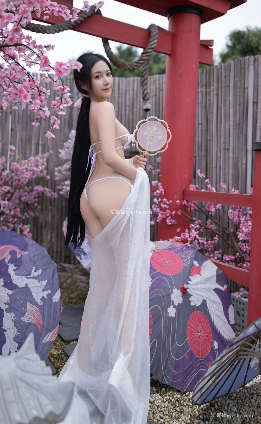 1P - xiuren秀人网福利王馨瑶Yanni大尺度私拍写真花想容