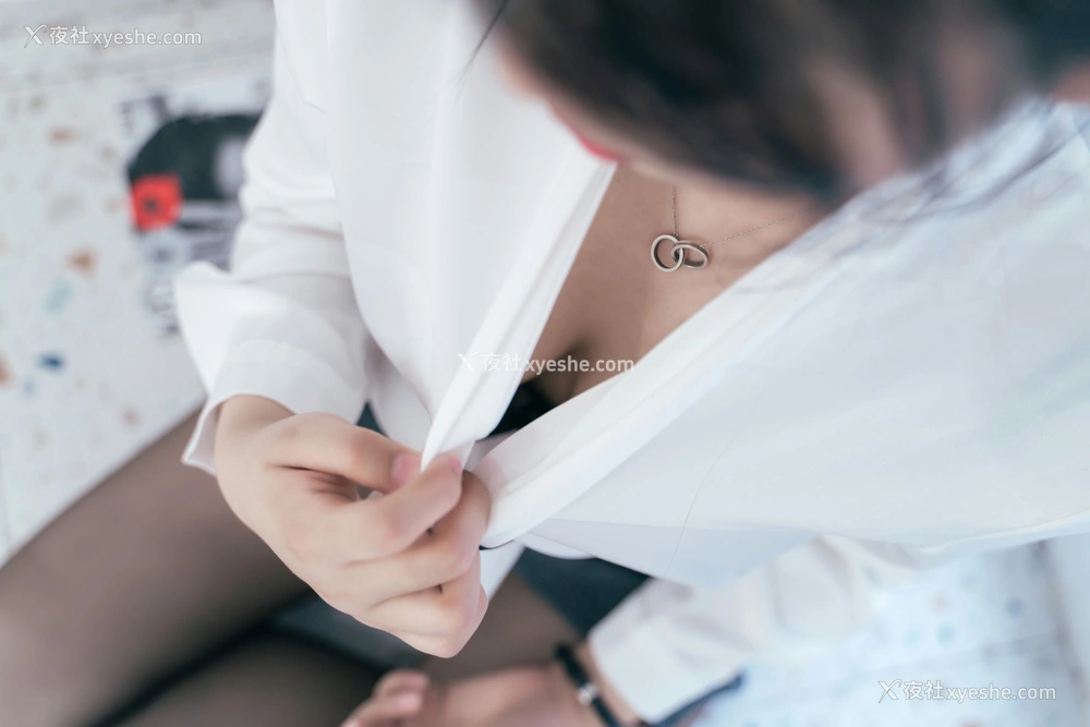1P - 轩萧学姐 – OL