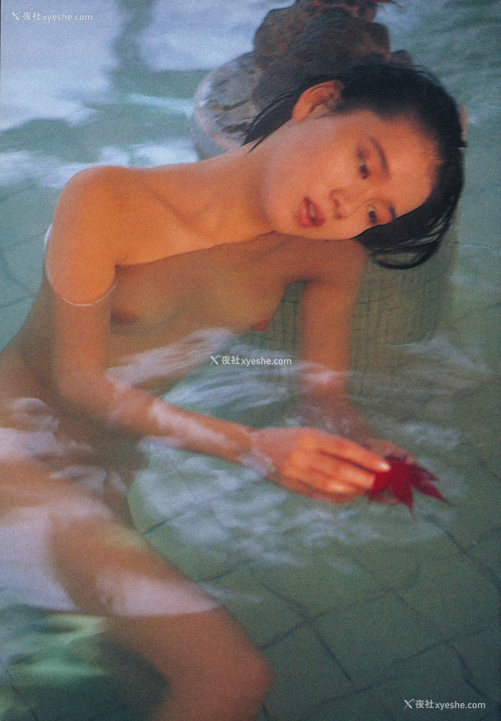1P - 山本奈津子&鹫尾伊沙子《いさ子の夏 奈津子の冬》