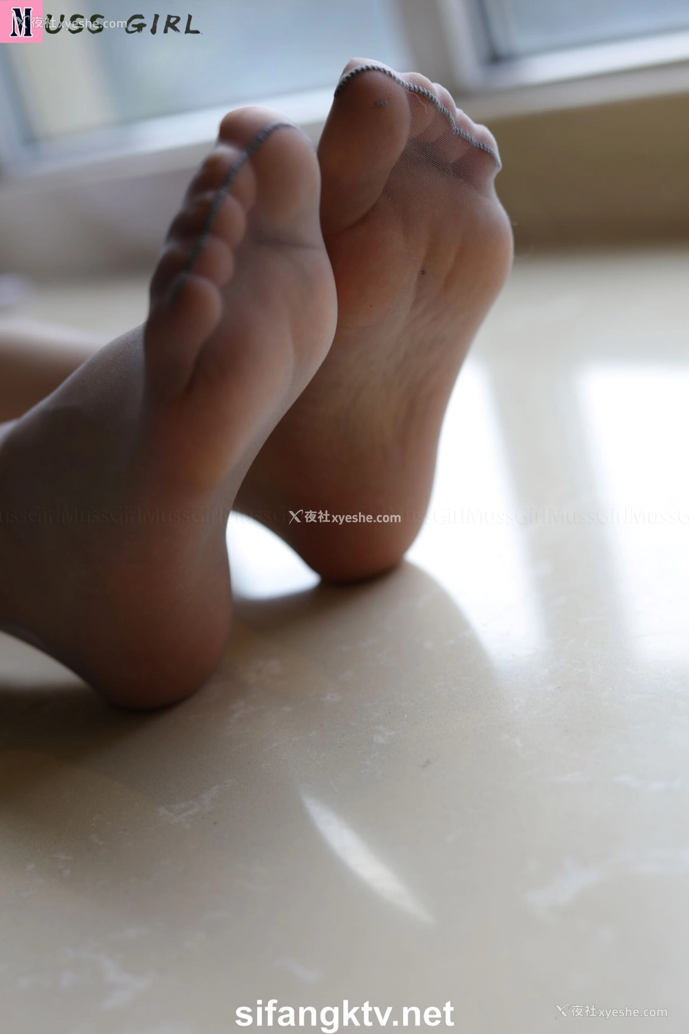 1P - 国模园园大尺度人体私拍套图