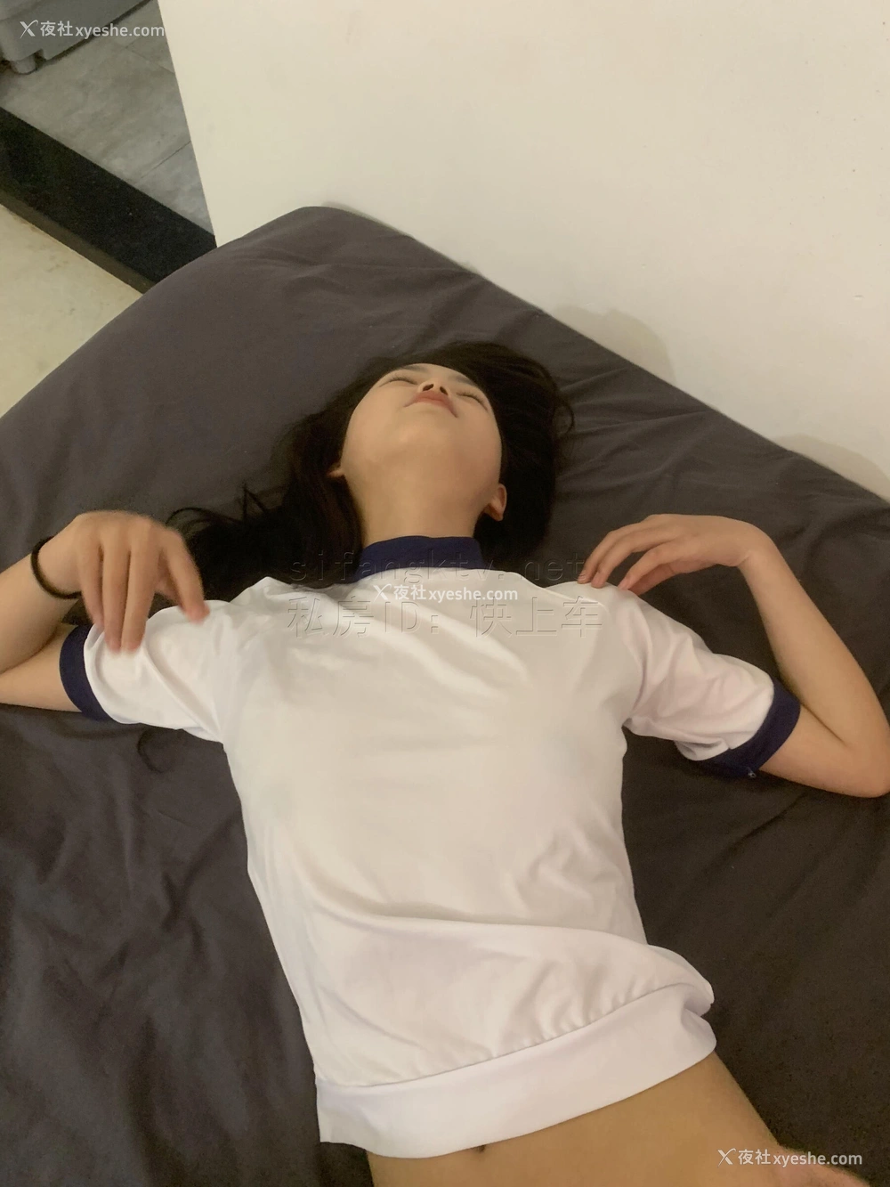 1P - 国模朵朵大尺度人体私拍套图