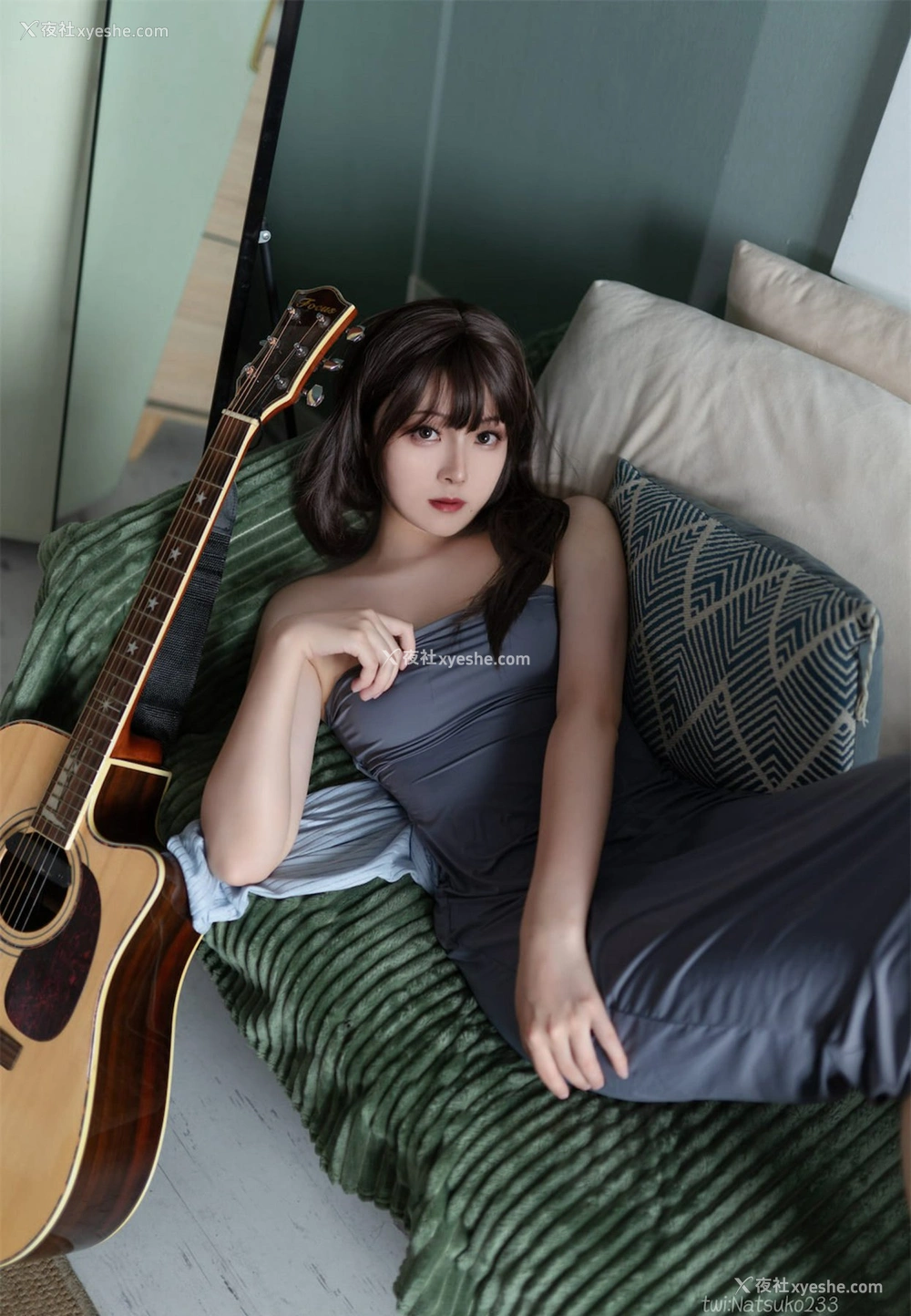 1P - Natsuko夏夏子 – 吉他妹妹