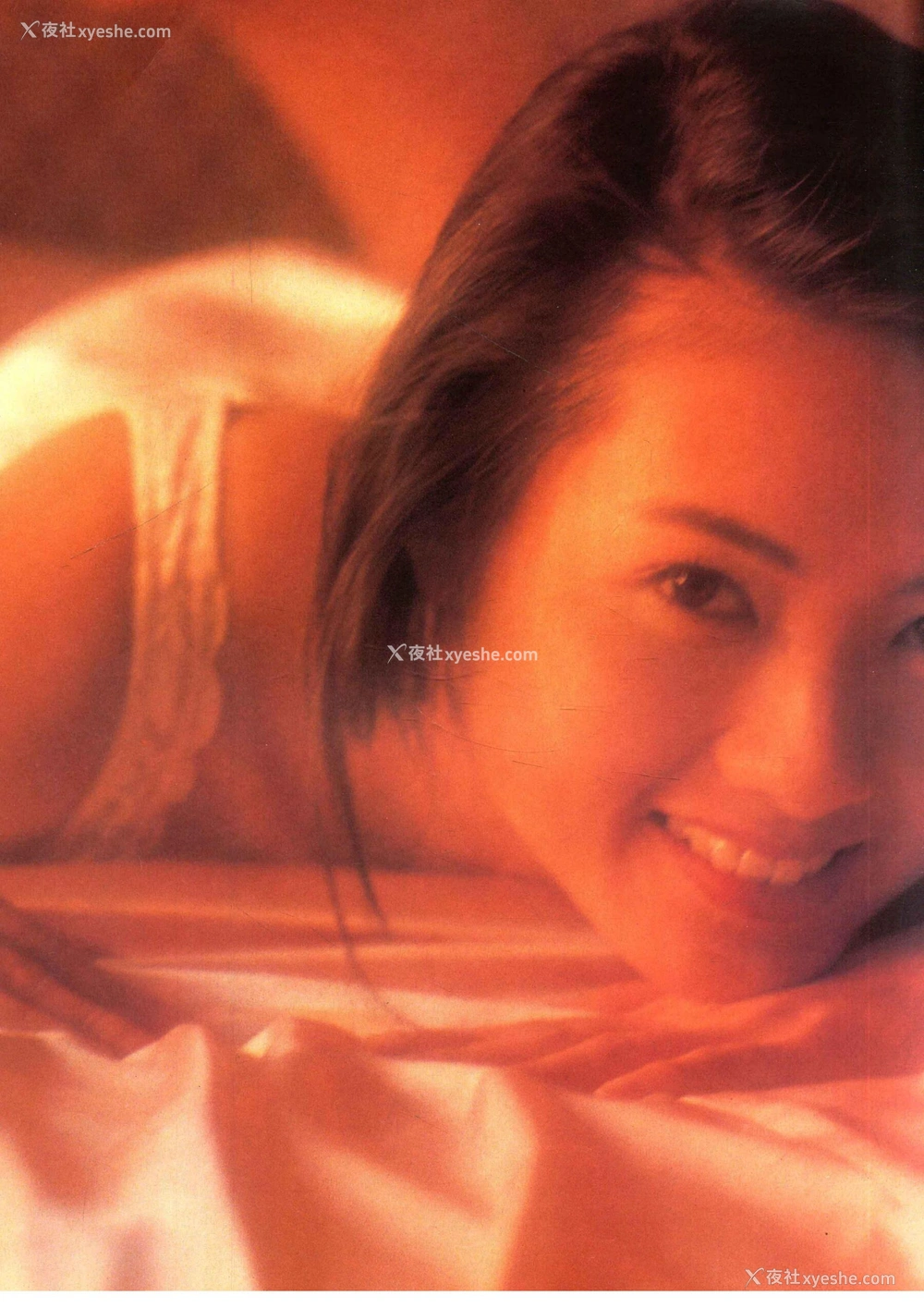 1P - 李丽珍《水城写真集》