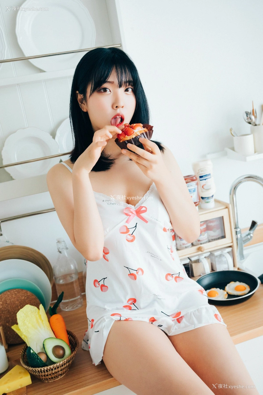 1P - [LOOZY] Song Hana – Oyatsu