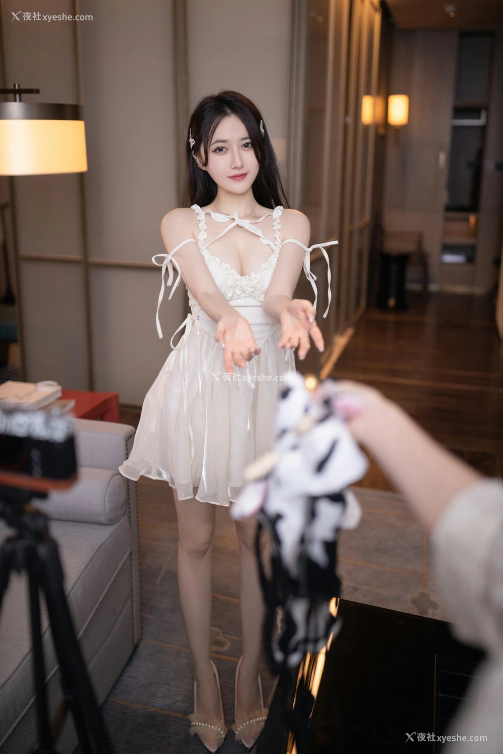 1P - 鱼子酱 模特招聘 原版写真