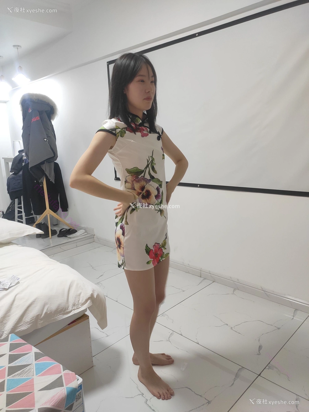 1P - 国模飞飞（高任飞）大尺度人体私拍套图