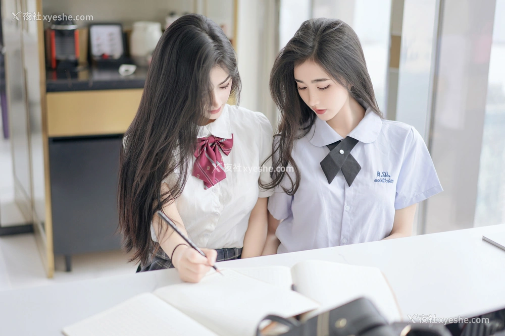 1P - 鱼尾fish&谭小灵《双人JK》