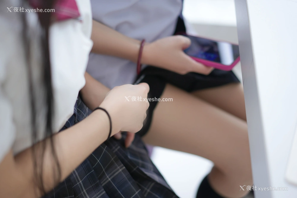 1P - 鱼尾fish&谭小灵《双人JK》