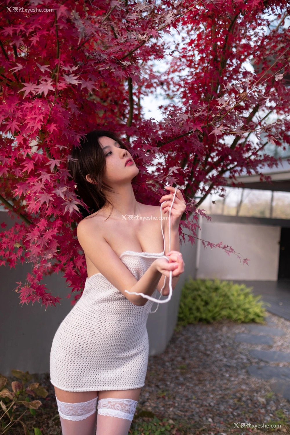 1P - 就是阿朱啊 – 私拍写真