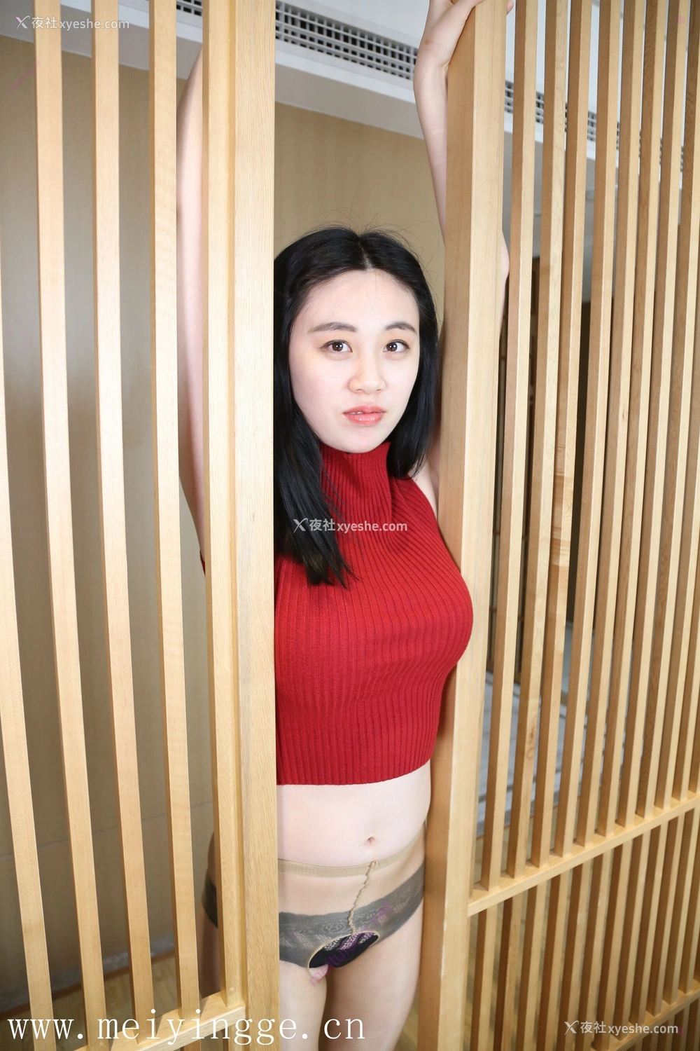 1P - 国模米娜人体私拍套图