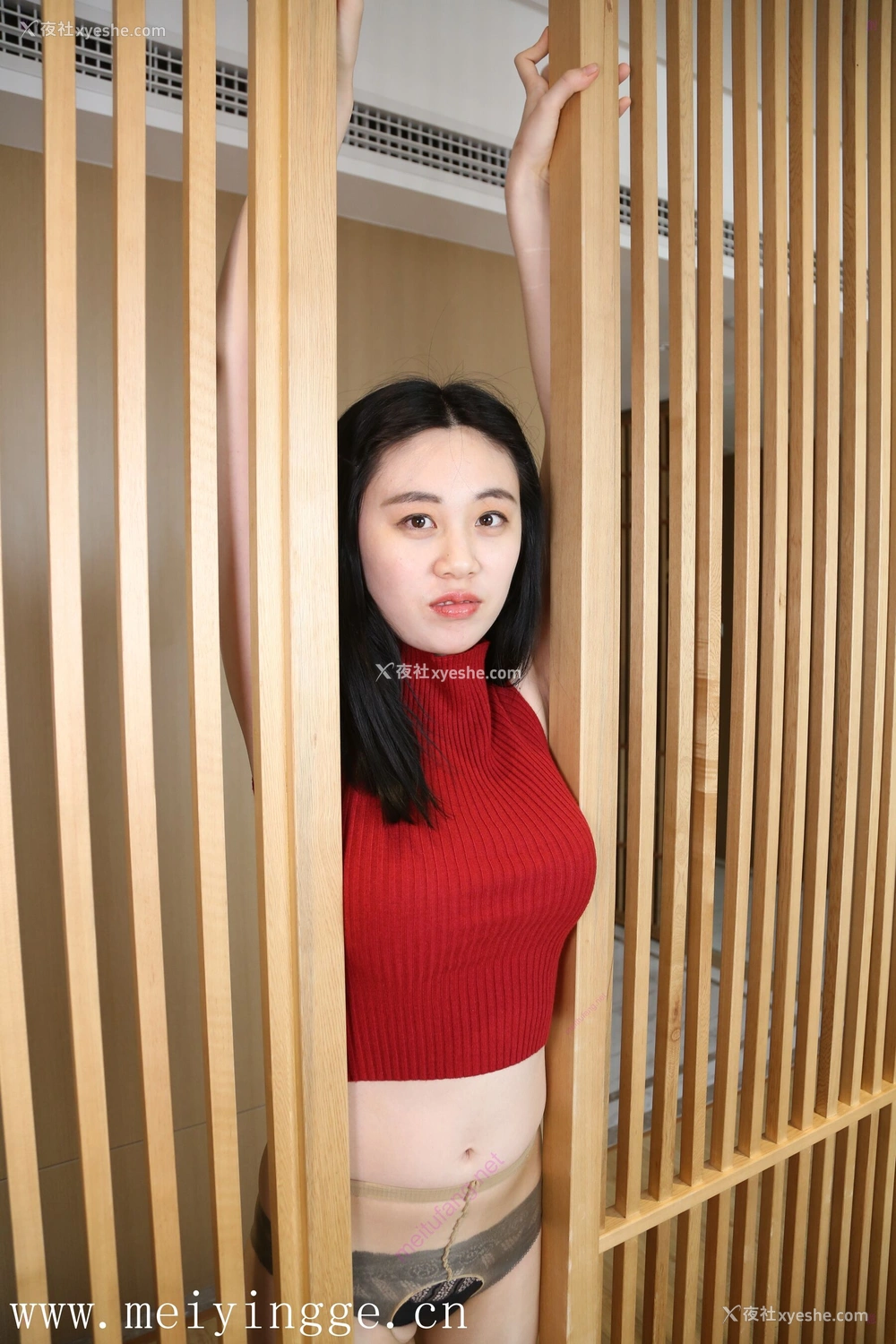 1P - 国模米娜人体私拍套图