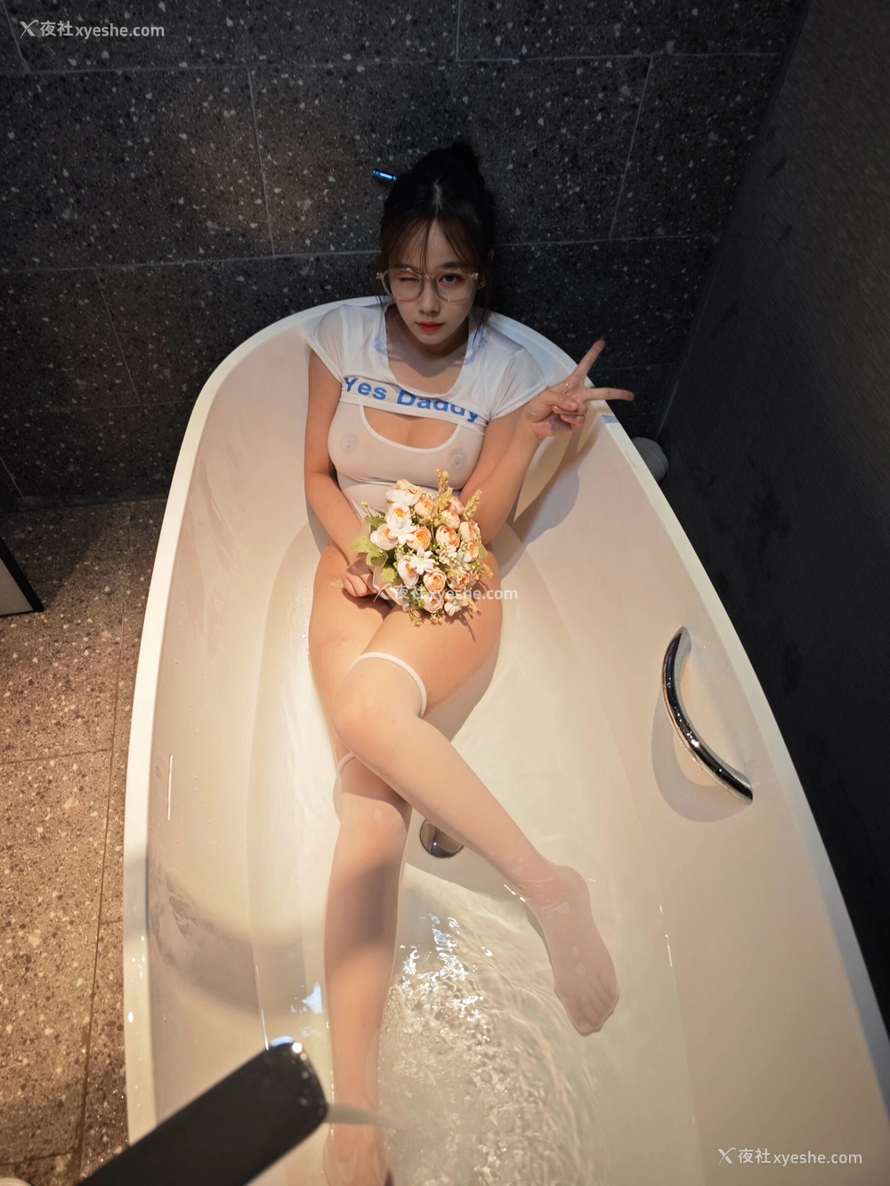 1P - Ceason Photography《浴缸白丝湿身》