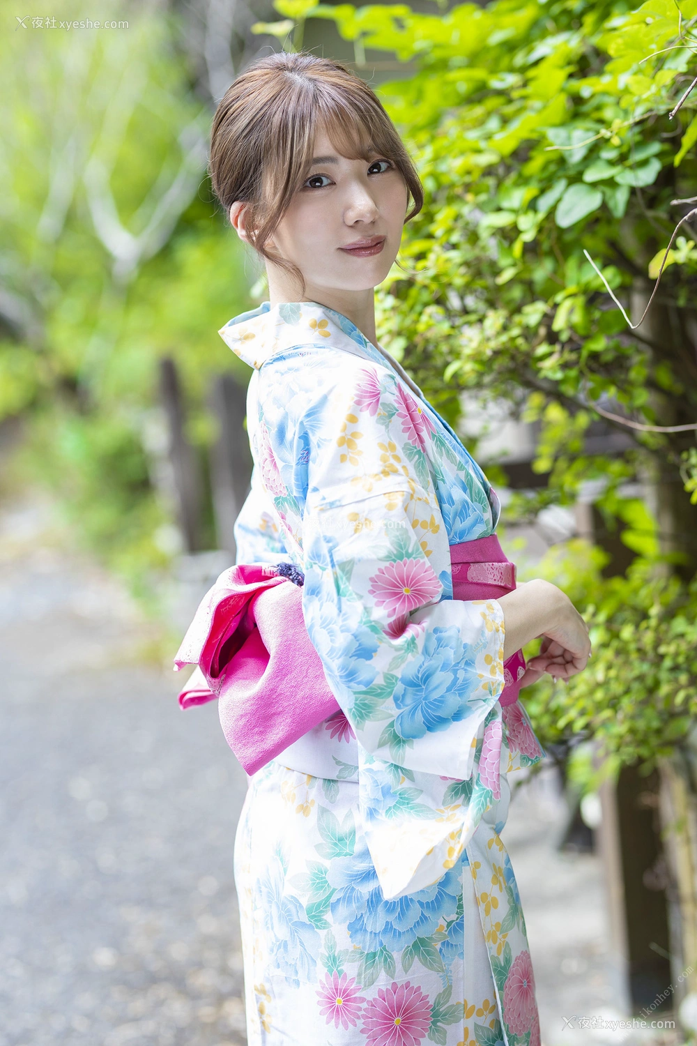 1P - 山岸逢花《百花》