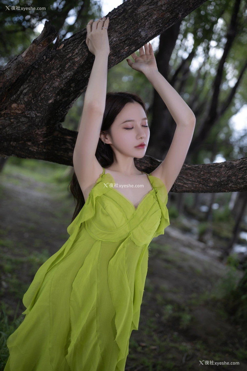 1P - 鱼子酱四季 春夏秋冬原版写真