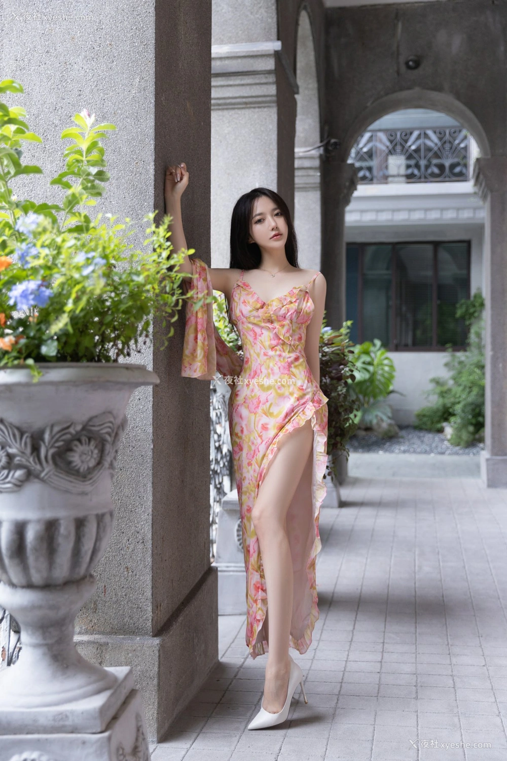 1P - 鱼子酱四季 春夏秋冬原版写真