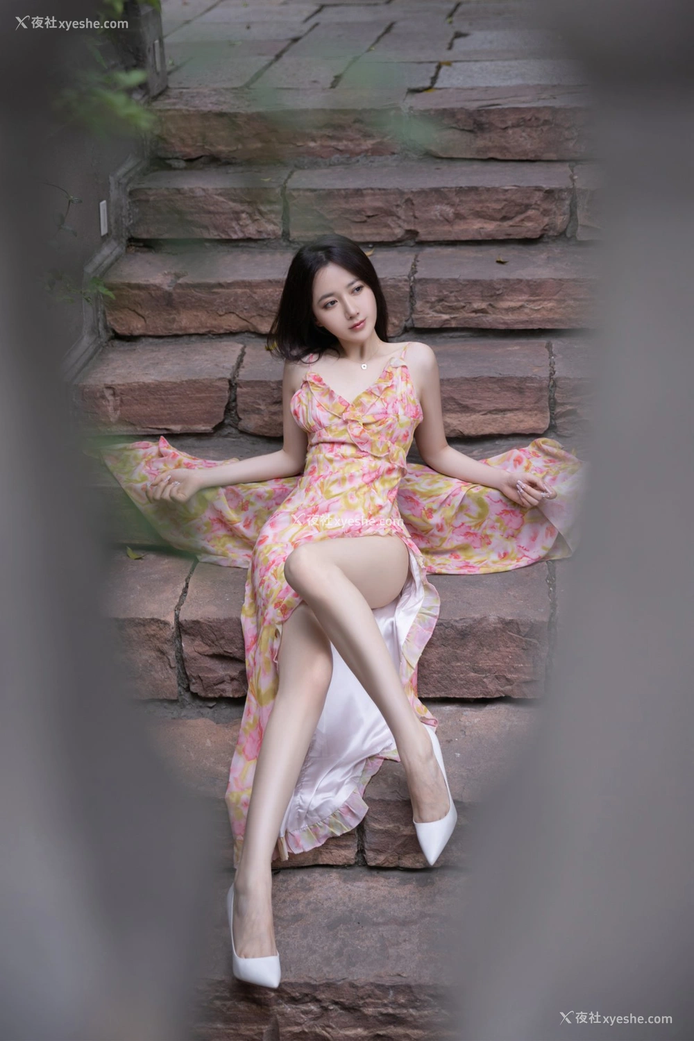 1P - 鱼子酱四季 春夏秋冬原版写真