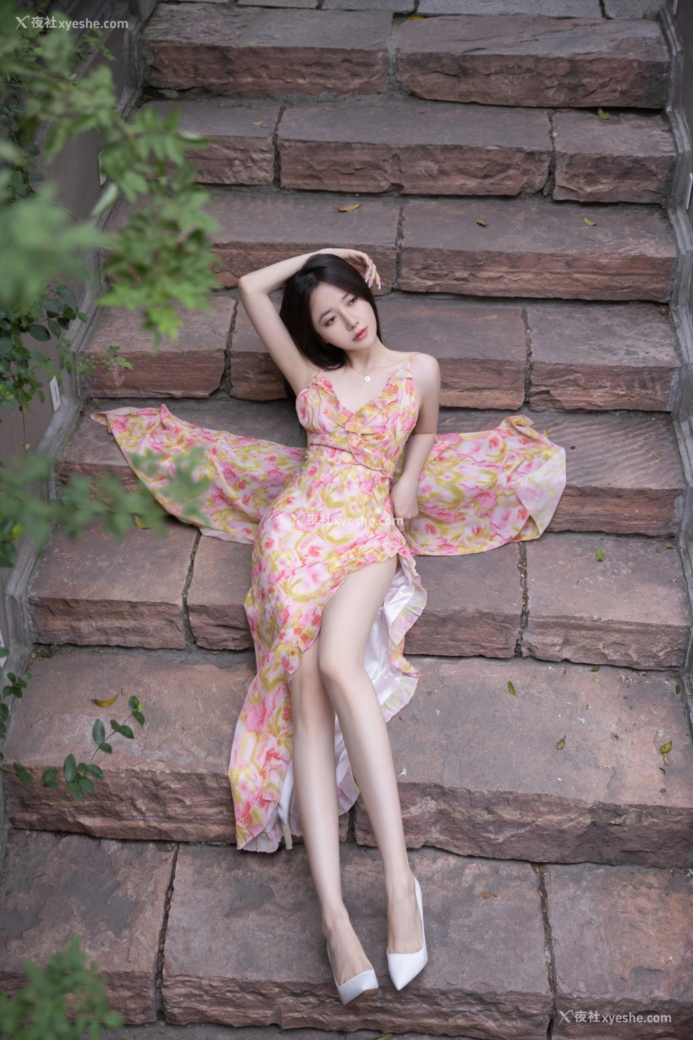 1P - 鱼子酱四季 春夏秋冬原版写真