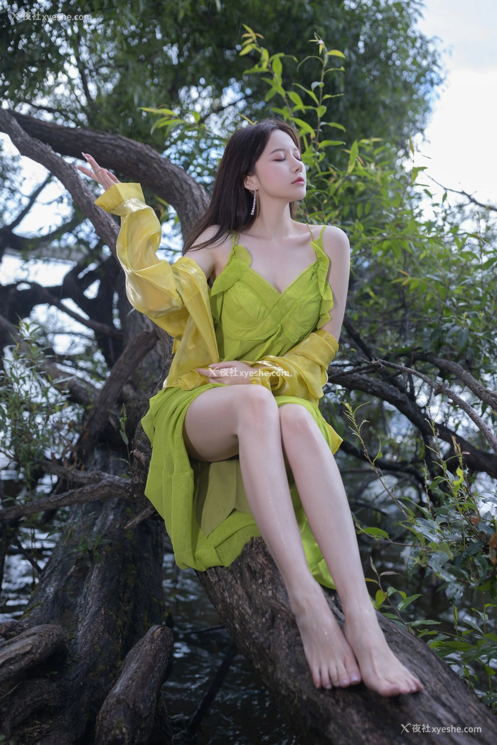 1P - 鱼子酱四季 春夏秋冬原版写真