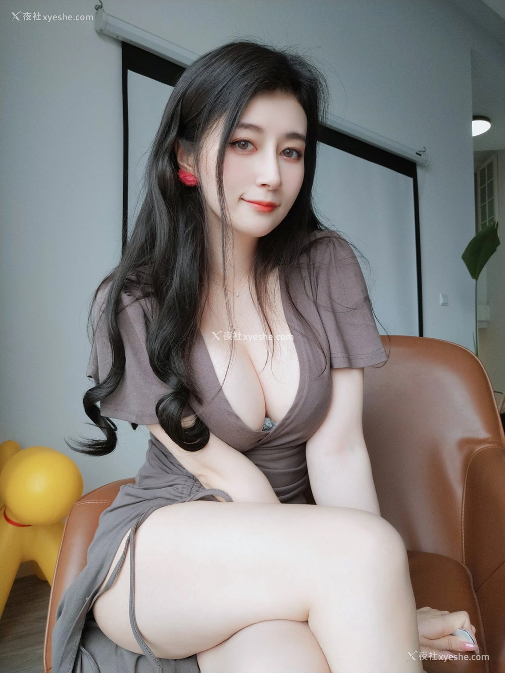 1P - 白银81 – 风情美妇