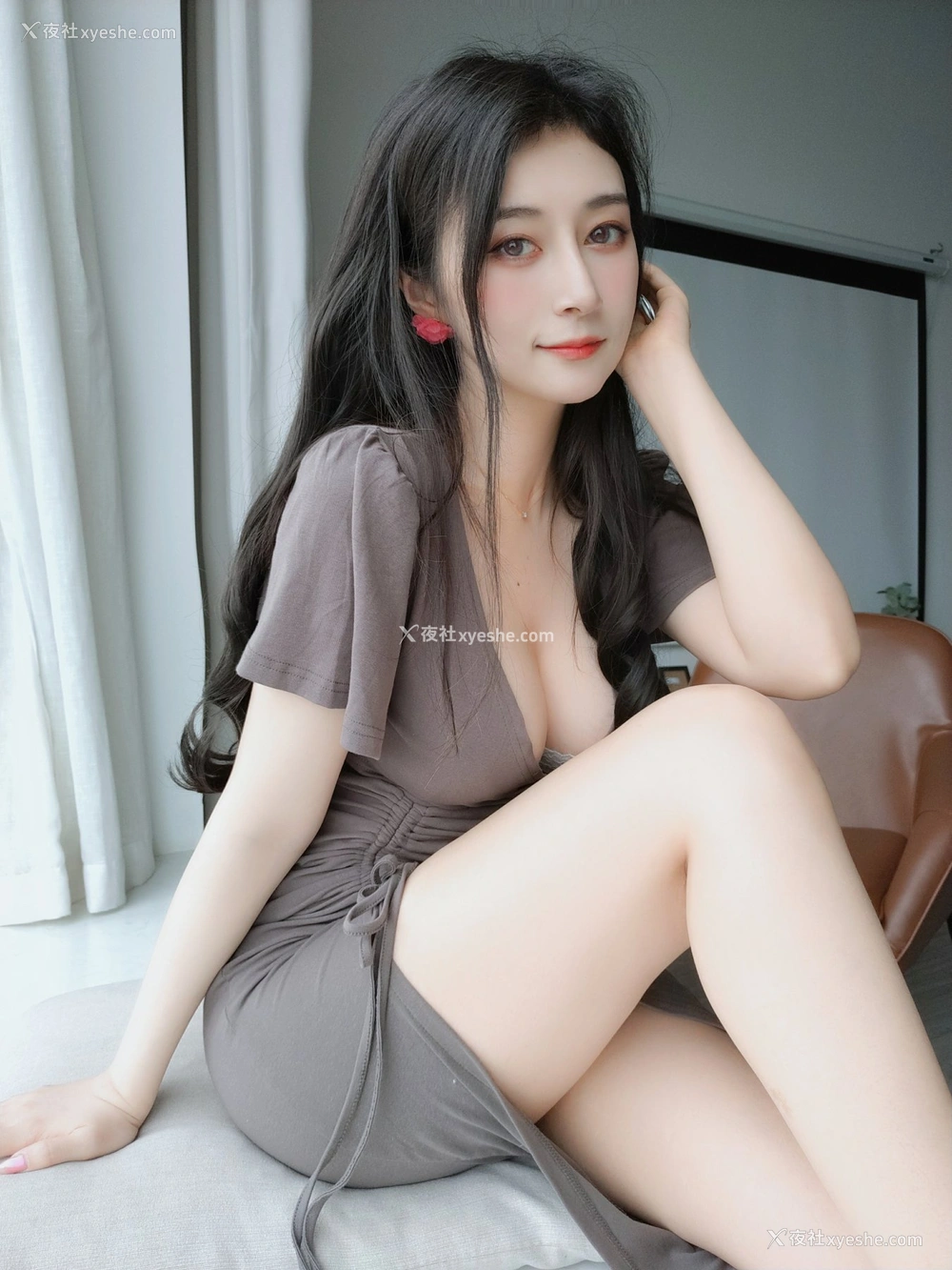 1P - 白银81 – 风情美妇