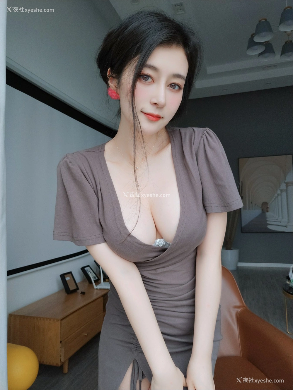 1P - 白银81 – 风情美妇