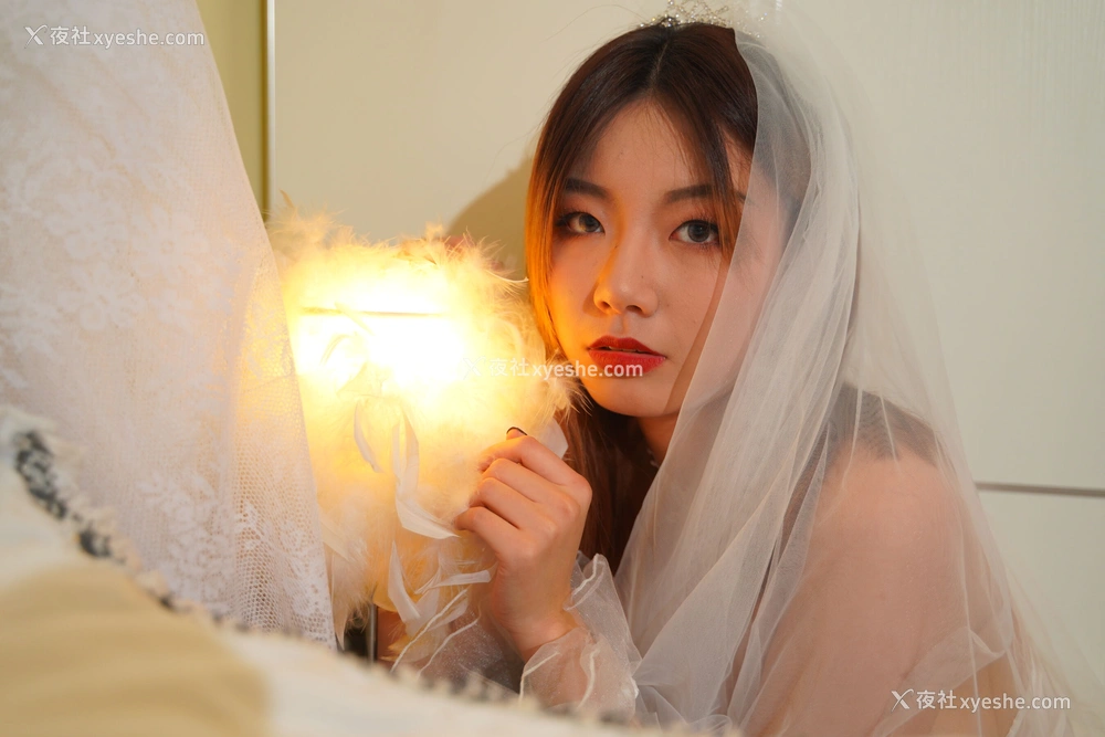 1P - 国模图图大尺度人体私拍套图