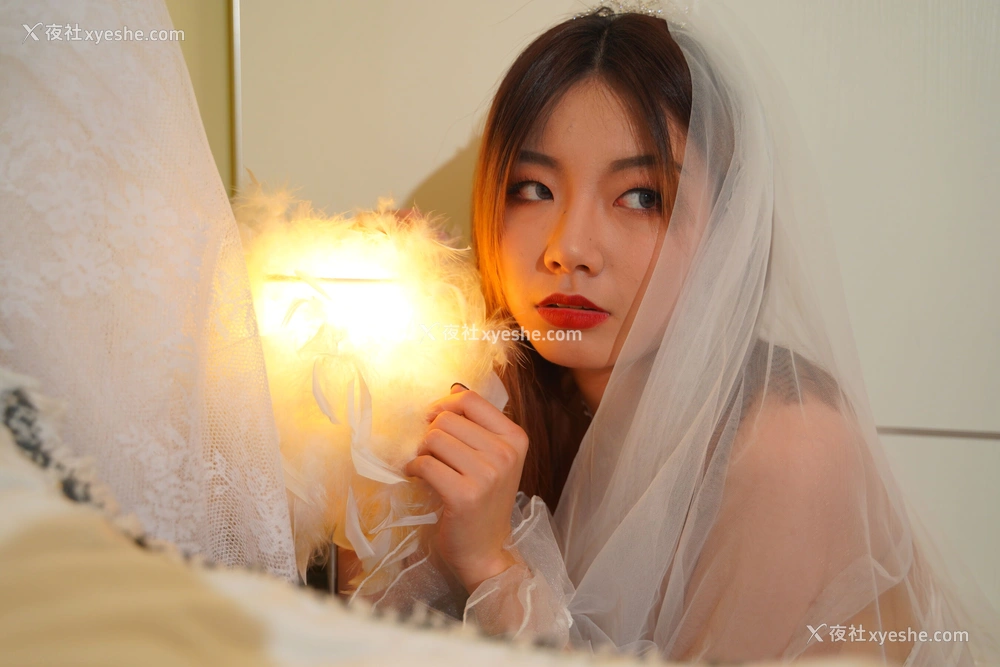 1P - 国模图图大尺度人体私拍套图
