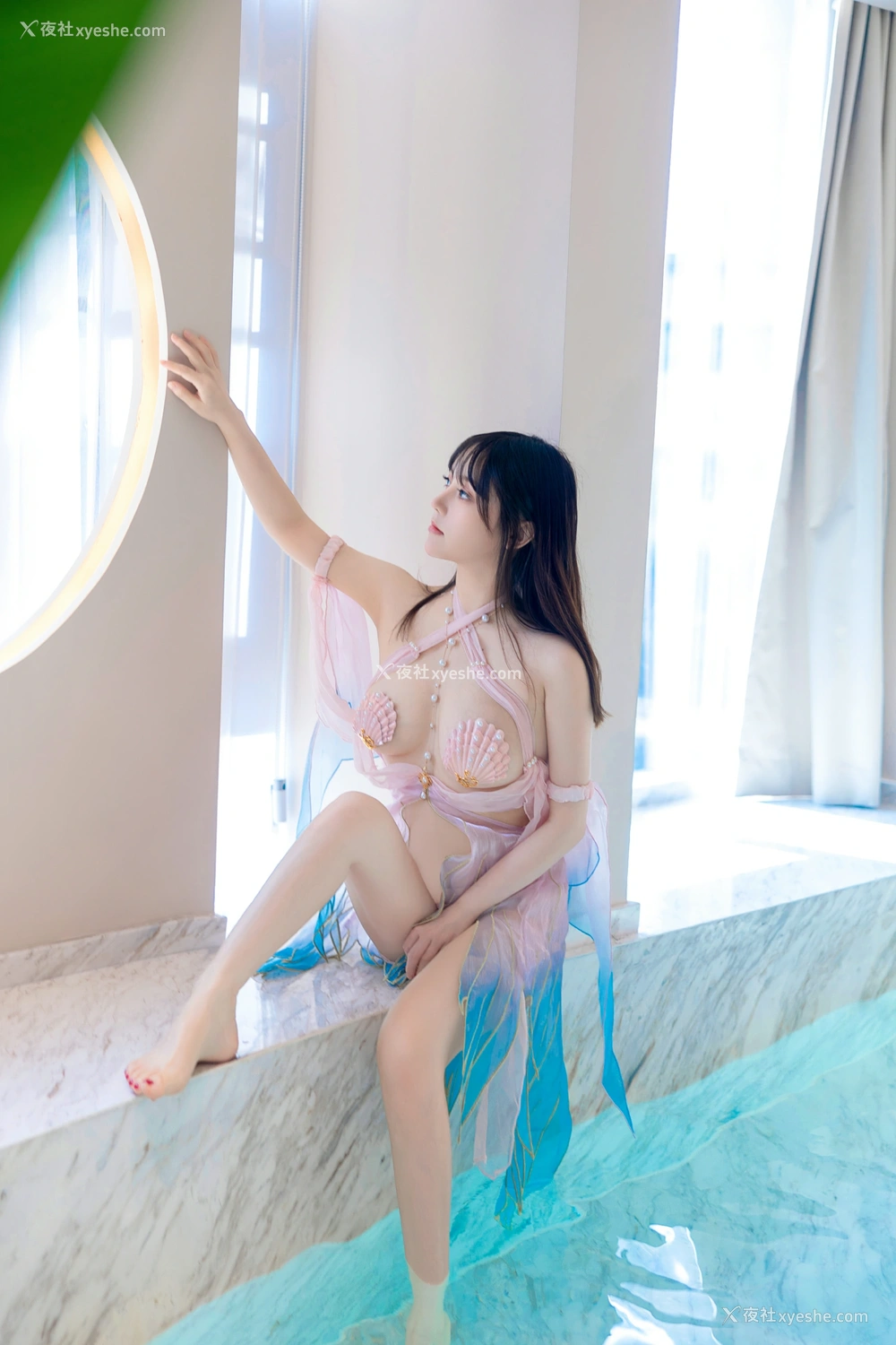 1P - xiuren秀人网福利豆瓣酱大尺度私拍写真贝壳泳衣