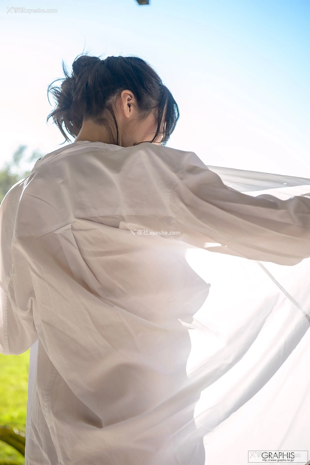 1P - JULIA《The Cool Beauty》